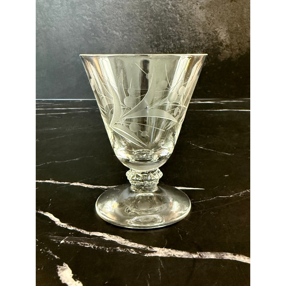 Vintage Fostoria Cynthia Pattern Etched 3 5/8in Oyster Fruit Cocktail Glass